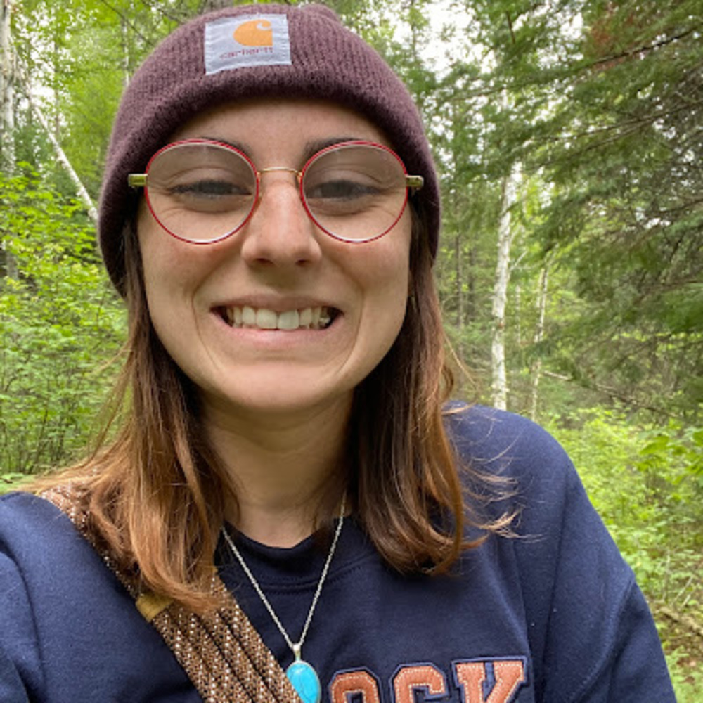 Meet your Posher, Amy